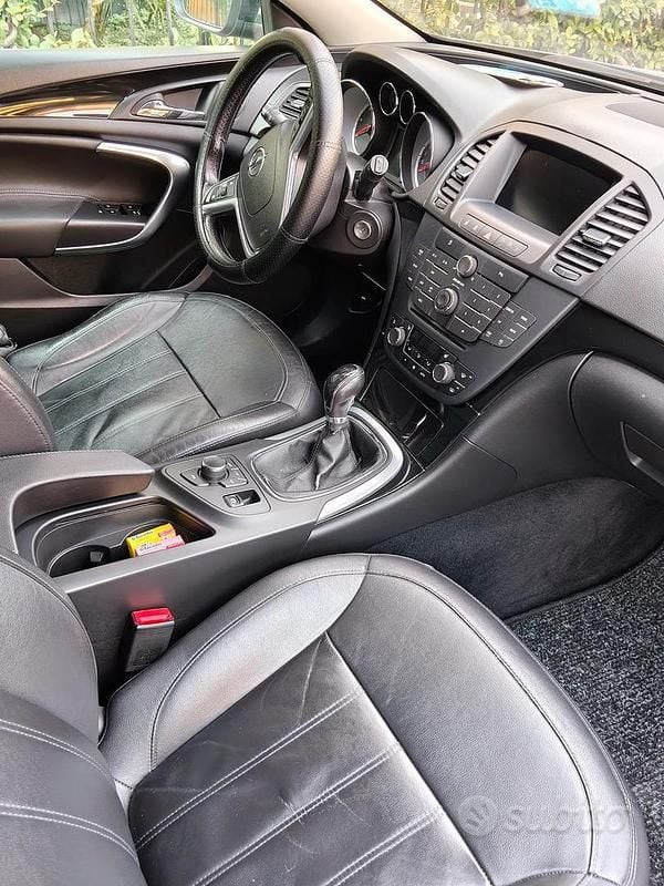 Usata Opel Insignia 160 CV (117 kW) 2010 Nero Berlina