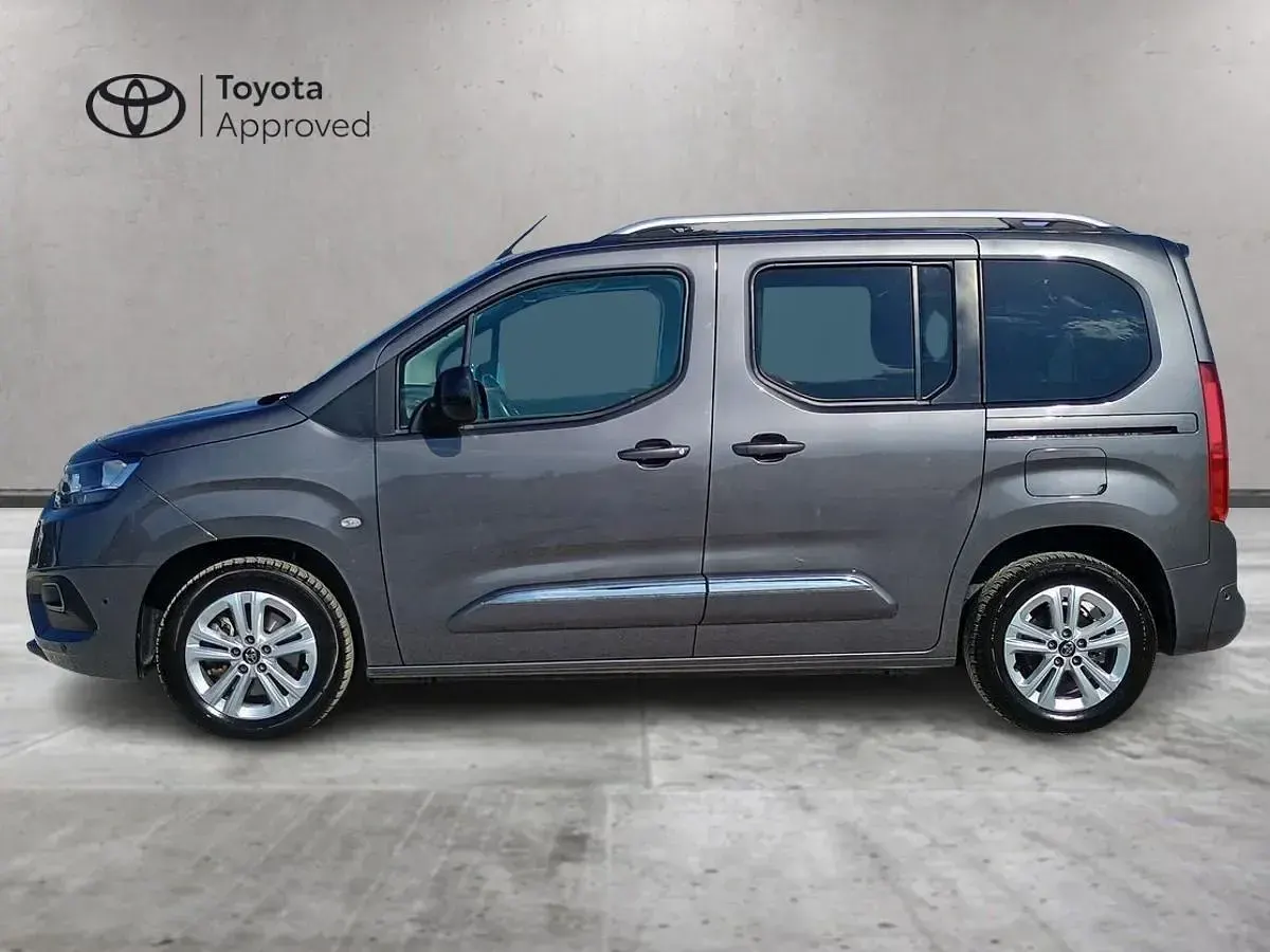 Usata Toyota Proace Verso City 131 CV (96 kW) 2022 Grigio Station wagon