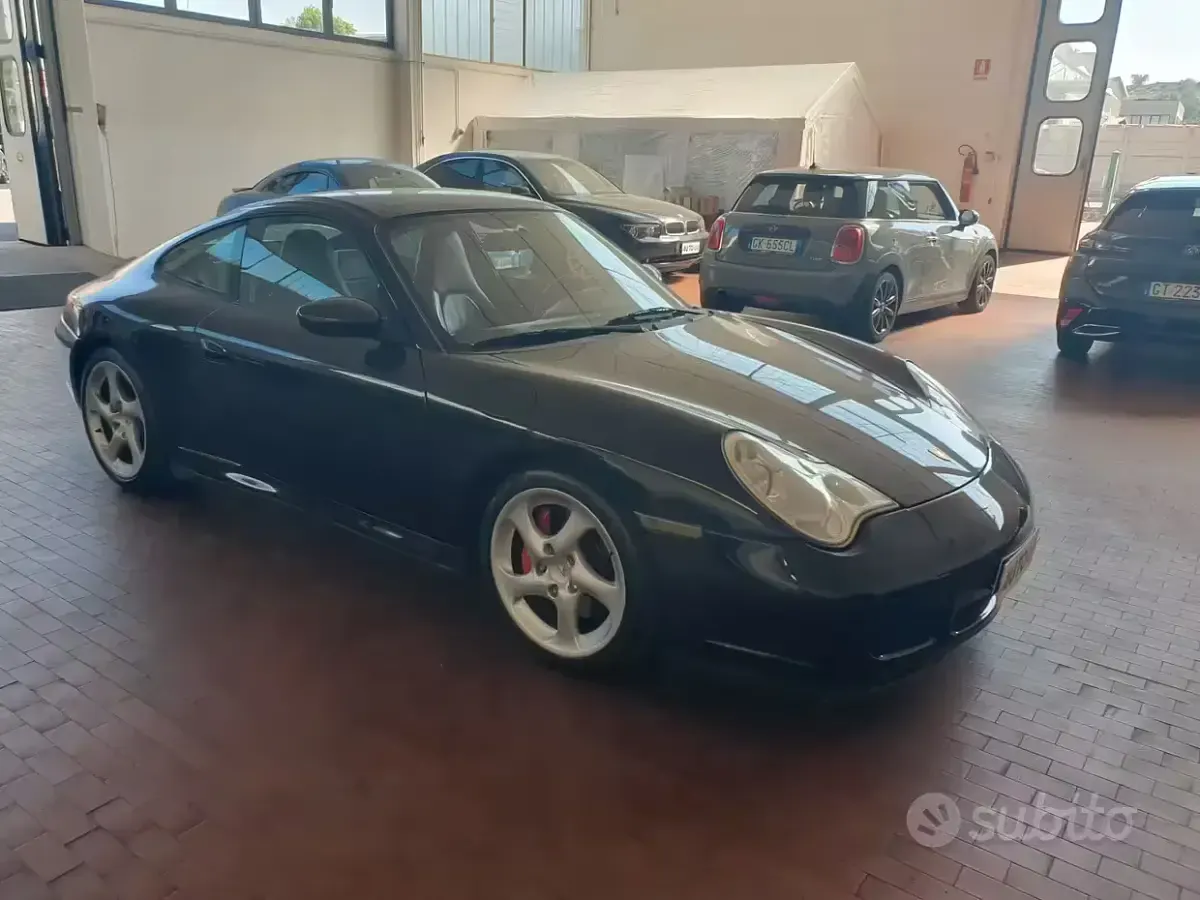 Usata Porsche 911 Carrera 4S 320 CV (235 kW) 2004 Nero Coupé