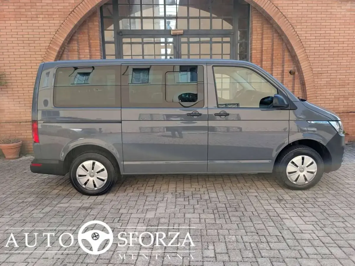Usata VW T6.1 Trendline 110 CV (80 kW) 2022 Grigio Furgone