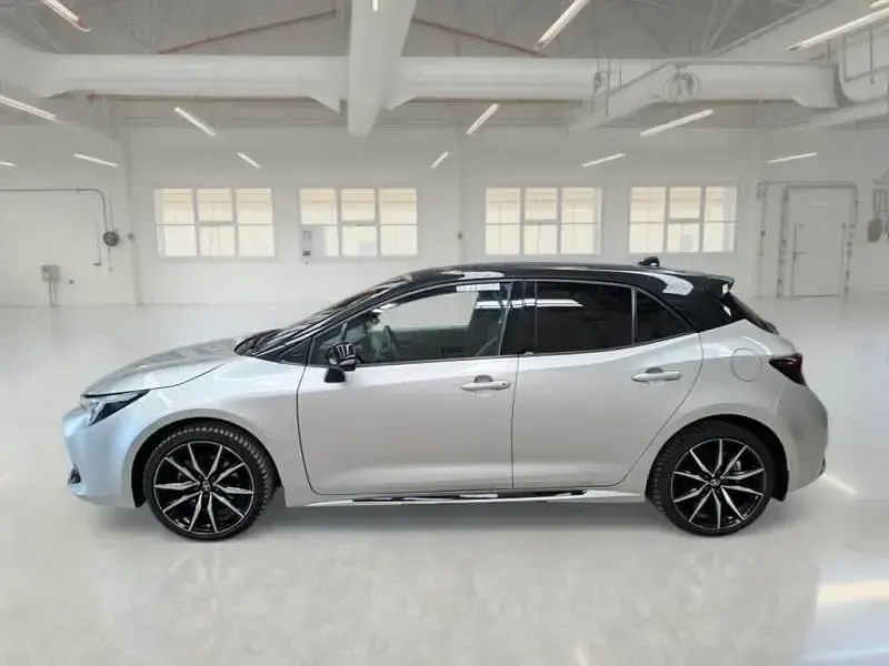 Usata Toyota Corolla Sport 196 CV (144 kW) 2023 Grigio Berlina