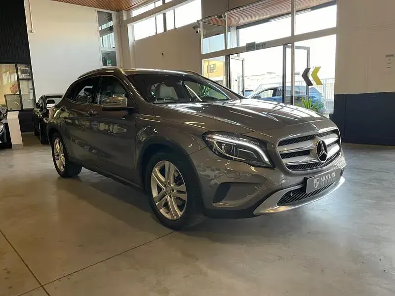Usado Mercedes GLA220 Premium 170 CV (125 kW) 2014 SUV
