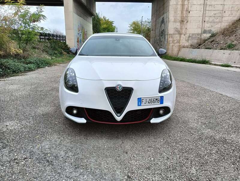 Usato 2017 Alfa Romeo Giulietta 2.0 Diesel 175 CV (12.000 €)