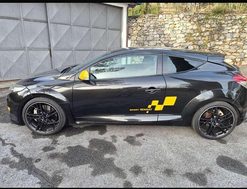 Usata Renault Mégane III R.S. 250 CV (183 kW) 2010 Nero Berlina