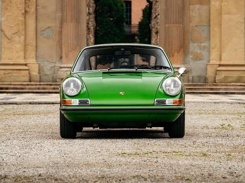 Usata Porsche 911 179 CV (131 kW) 1970 Grünmetallic (code 8383) Coupé