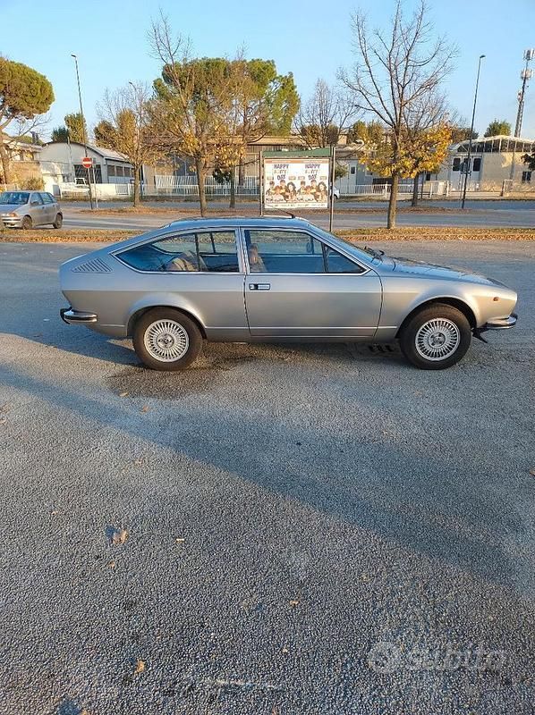 Grigio Usata 1970 Alfa Romeo GT Coupé | 18.000 € - Immagine 1/4