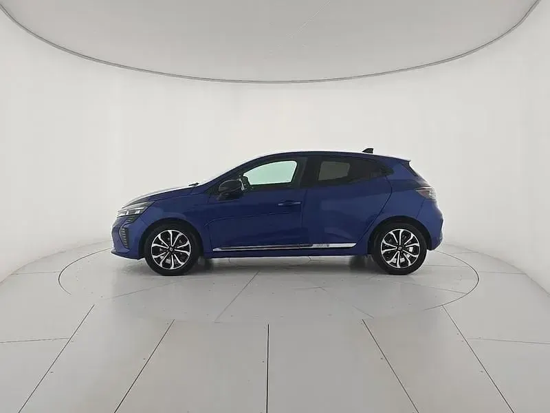 Usata Renault Clio V Techno 101 CV (74 kW) 2024 Blu/azzurro Utilitaria