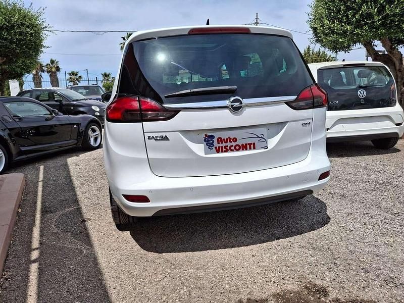 Usata Opel Zafira Tourer Cosmo 110 CV (80 kW) 2012 Bianco Monovolume