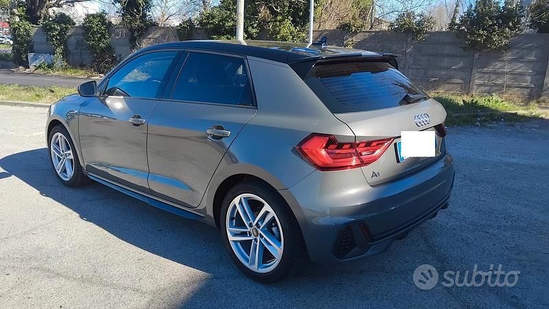 Usata Audi A1 S-Line 110 CV (80 kW) 2022 Grigio SUV