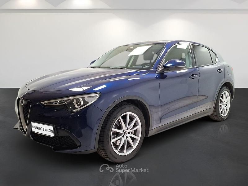 Usata Alfa Romeo Stelvio Business 160 CV (117 kW) 2019 Blu/azzurro SUV