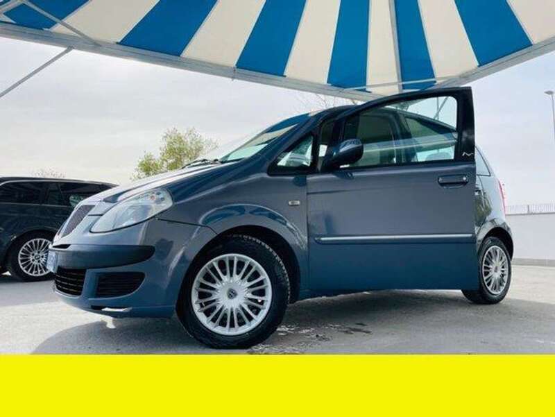 Usato 2007 Lancia Musa 1.2 Diesel 90 CV (4.990 €)