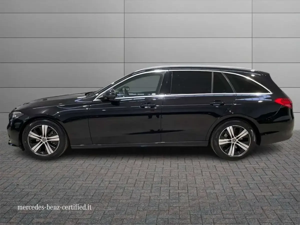 Usata Mercedes C200 163 CV (119 kW) 2023 Grigio Station wagon