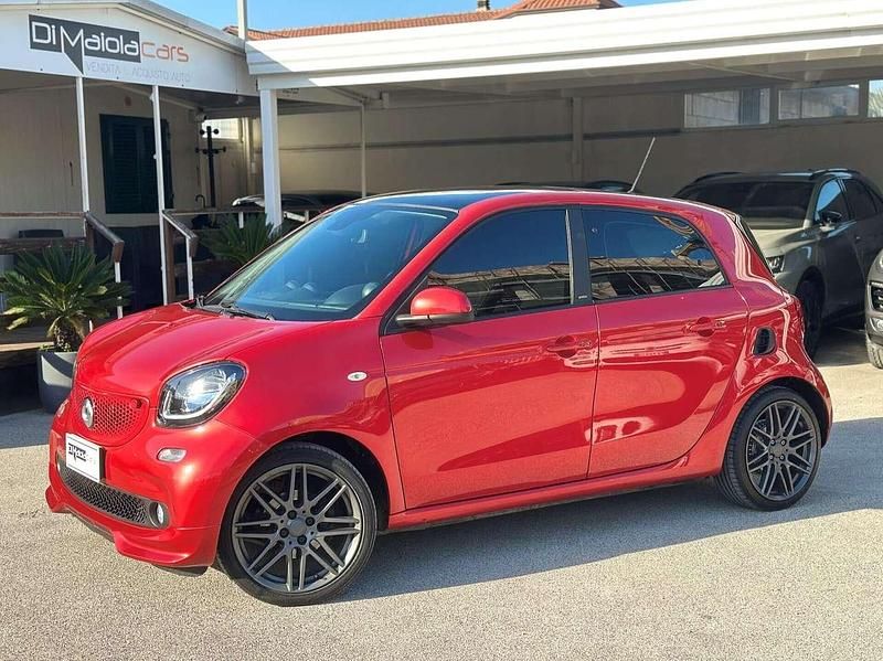 Usata Smart ForFour Brabus 90 CV (66 kW) 2018 Rosso Utilitaria