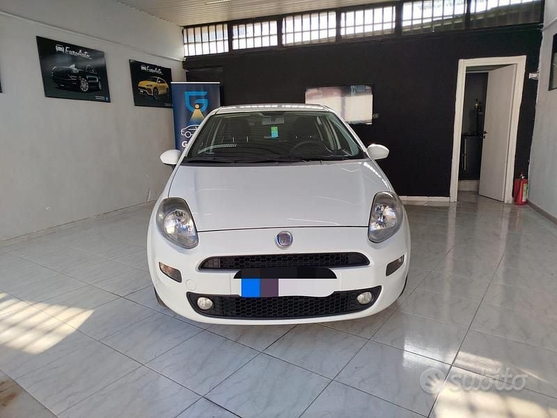 Bianco Usata 2014 Fiat Punto Evo Utilitaria | 3400 € (Ottimo prezzo) - Immagine 1/4