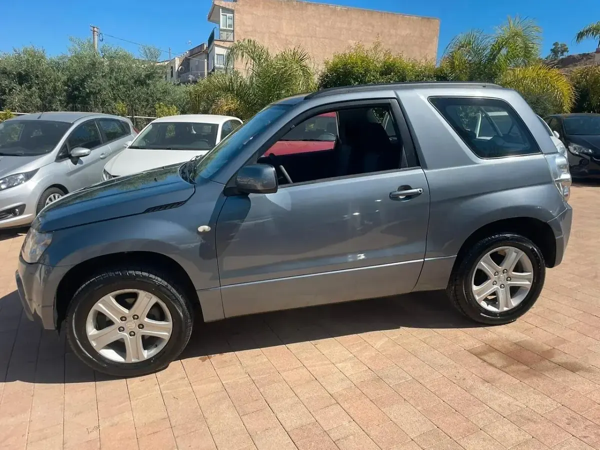 Usata Suzuki Grand Vitara 129 CV (94 kW) 2009 Grigio SUV