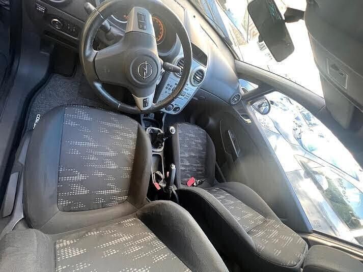 Usata Opel Corsa 86 CV (63 kW) 2011 Grigio Berlina