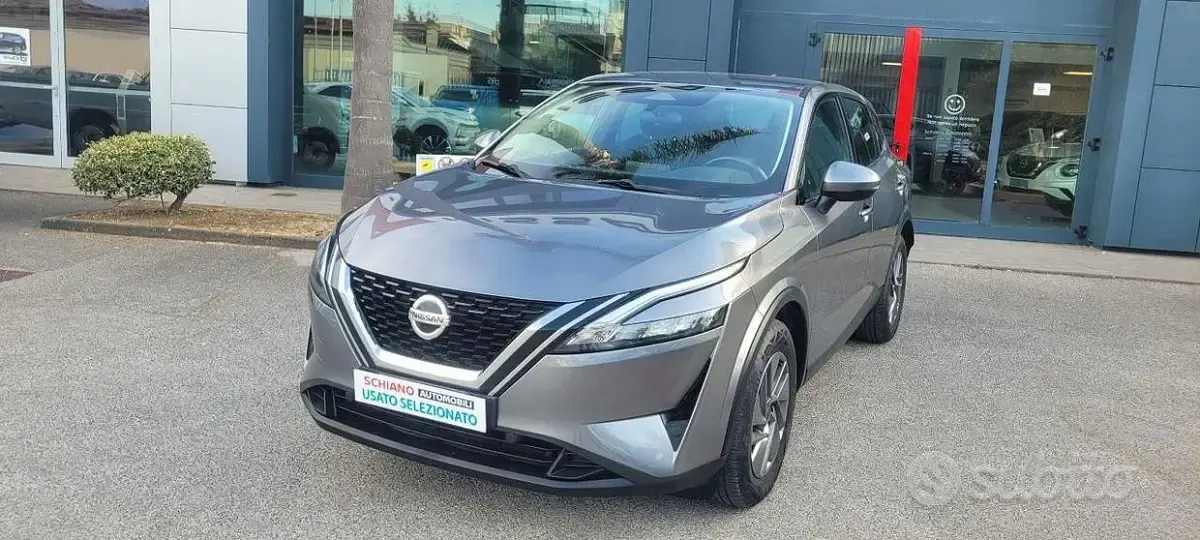 Usata Nissan Qashqai Acenta 140 CV (102 kW) 2021 Grigio SUV