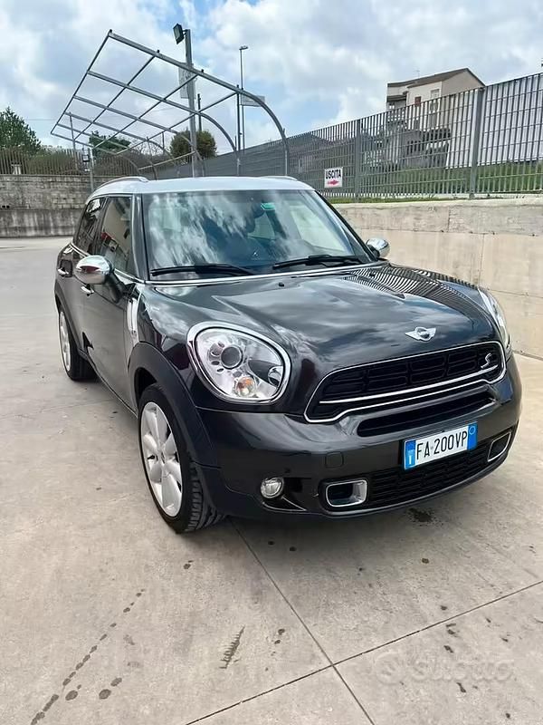 Usata Mini Cooper SD Countryman 145 CV (106 kW) 2015 Grigio SUV