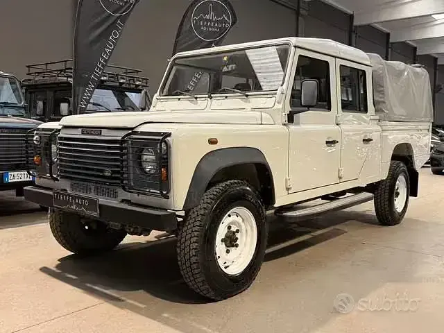 Usata Land Rover Defender S 122 CV (89 kW) 2005 Berlina