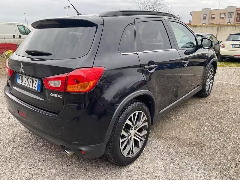 Usata Mitsubishi ASX Inform 114 CV (83 kW) 2016 Nero SUV