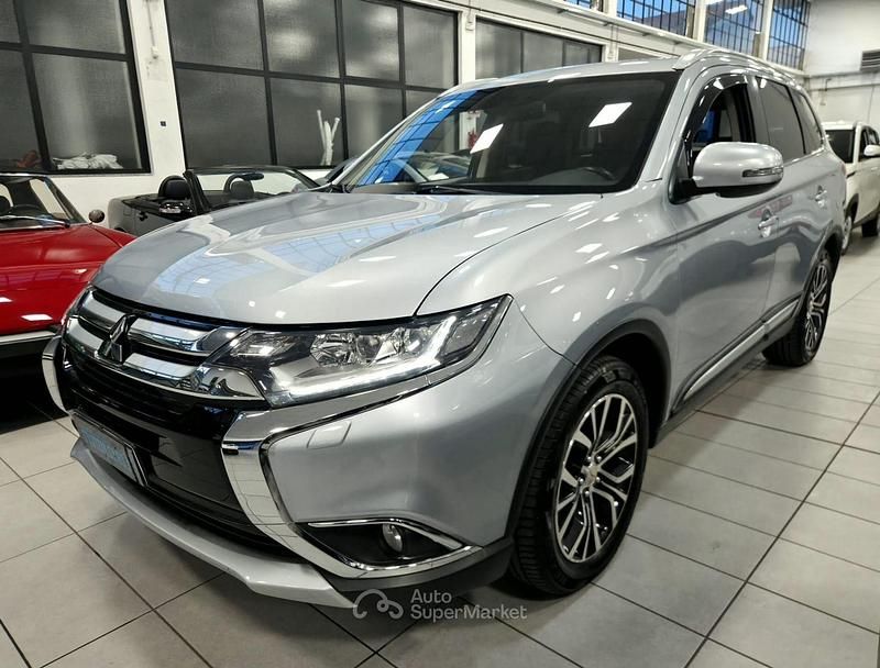 Usata Mitsubishi Outlander Instyle 150 CV (110 kW) 2017 Other SUV