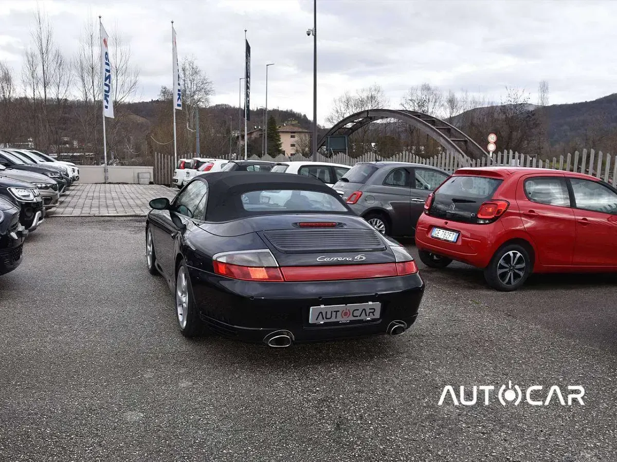 Usata Porsche 996 320 CV (235 kW) 2004 Nero Cabrio