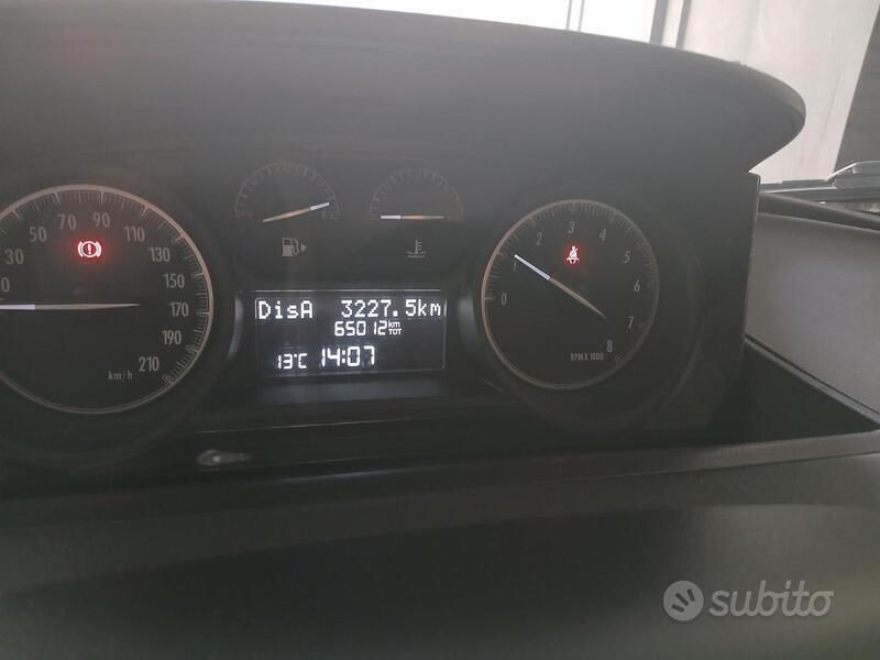 Usata Lancia Ypsilon 60 CV (44 kW) 2016 Blu Utilitaria