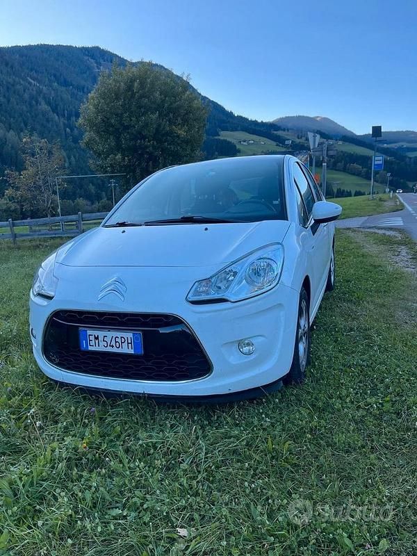 Bianco Usata 2012 Citroën C3 Exclusive Tre volumi | 5300 € (Buon prezzo) - Immagine 1/4