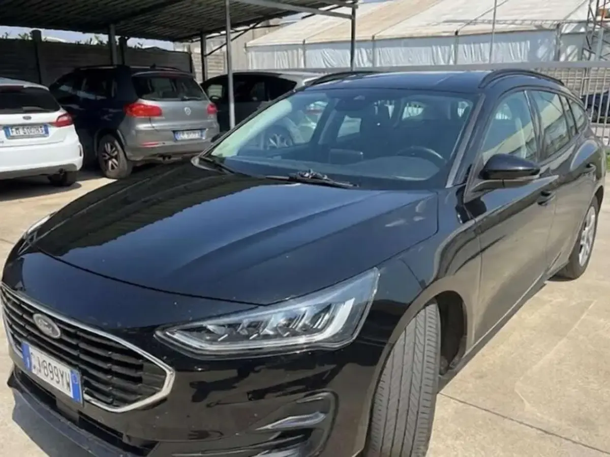 Usata Ford Focus Business Edition 120 CV (88 kW) 2022 Nero Station wagon