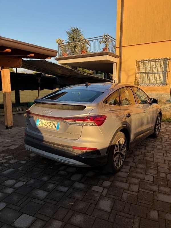Usata Audi Q4 Sportback e-tron 150 kW (204 CV) 2022 Argento SUV