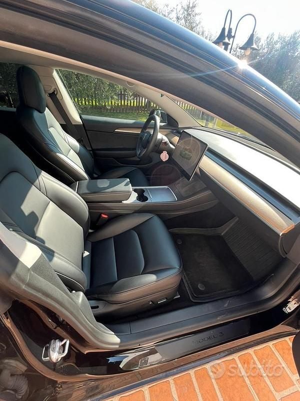 Usata Tesla Model 3 RWD 208 kW (283 CV) 2023 Berlina
