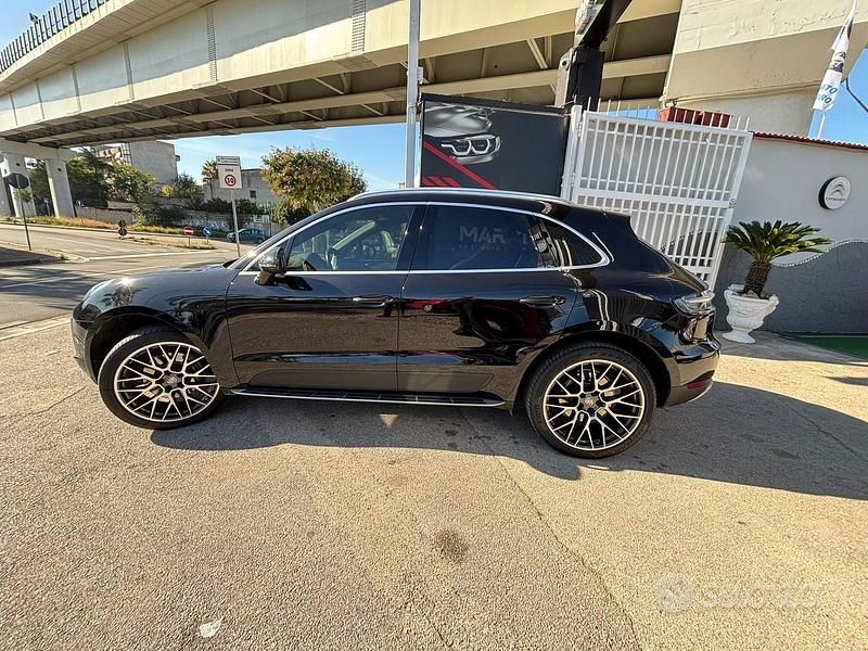 Usata Porsche Macan 245 CV (180 kW) 2021 Blu SUV