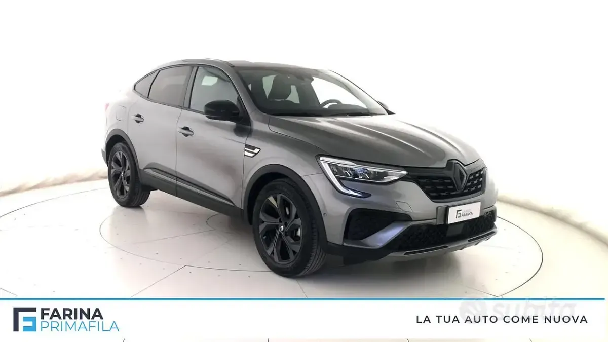 Usata Renault Arkana Engineered 94 CV (69 kW) 2023 Grigio SUV
