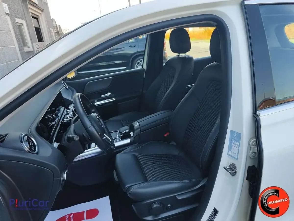 Usata Mercedes B180 116 CV (85 kW) 2022 Bianco Utilitaria