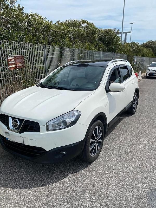 Usata 2013 Nissan Qashqai SUV | 4500 € - Immagine 1/4