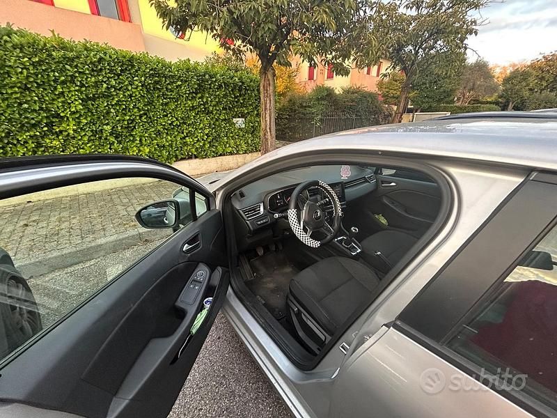 Usata Renault Clio V 2020 Grigio Berlina