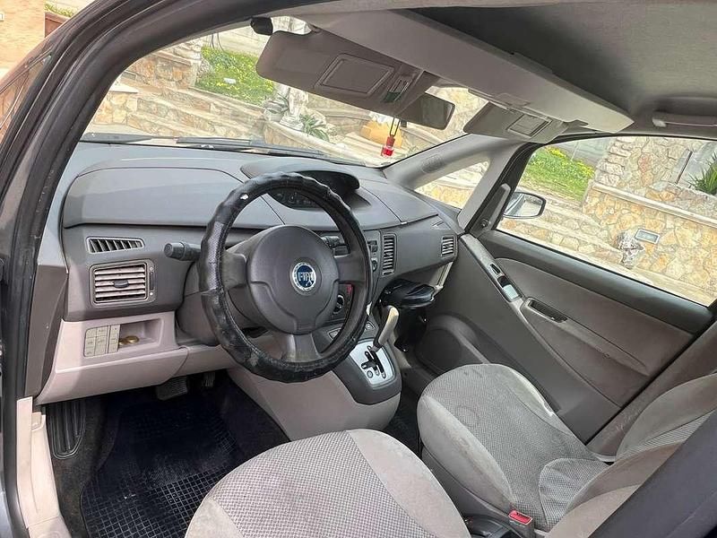 Usata Fiat Idea Dynamic 70 CV (51 kW) 2005 Grigio Monovolume