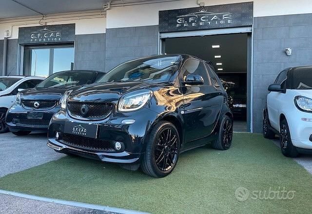 Nero Usata 2016 Smart ForTwo Cabrio Cabrio | 13.999 € (Cara) - Immagine 1/4
