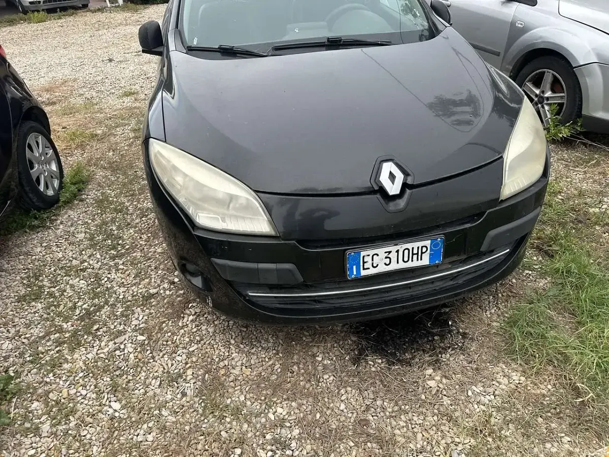 Usata Renault Mégane III Dynamique 110 CV (80 kW) 2010 Nero Berlina