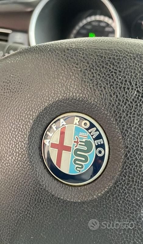 Usata Alfa Romeo Giulietta Progression 105 CV (77 kW) 2011 Bianco Berlina