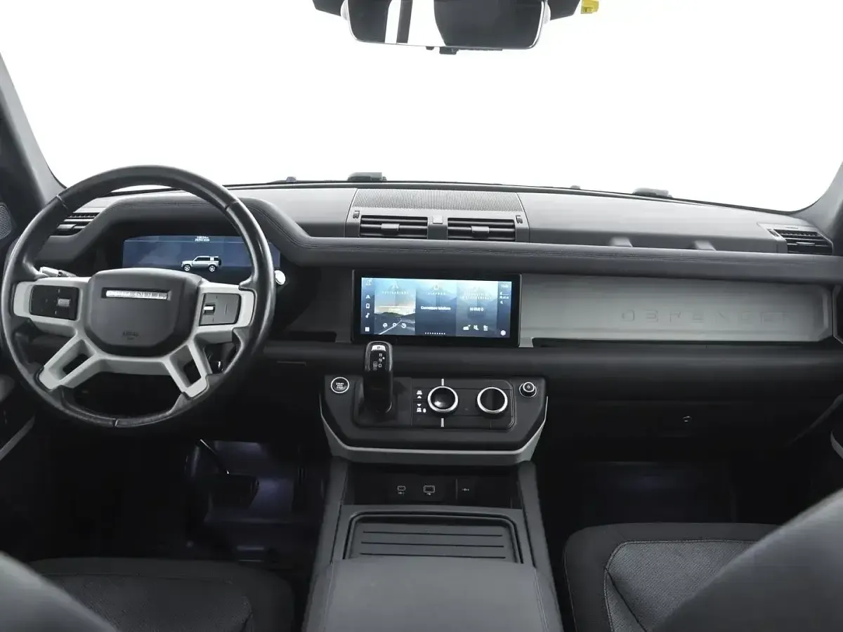 Usado Land Rover Defender SE 241 HP (177 kW) 2020 Cinzento SUV