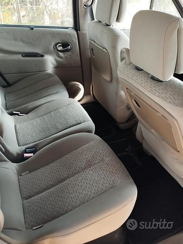 Usata Renault Scénic II 100 CV (73 kW) 2005 Blu Monovolume