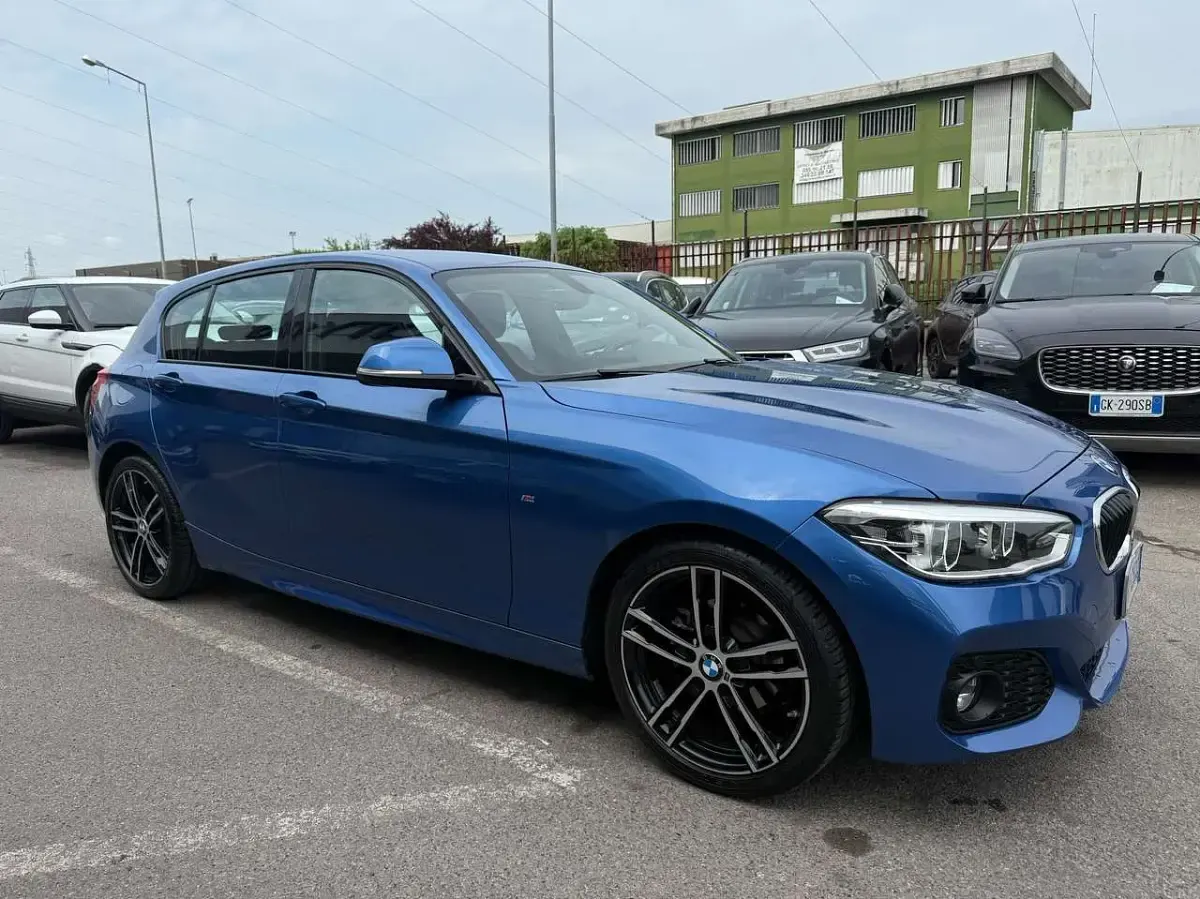 Usata BMW 118 M Sport 150 CV (110 kW) 2018 Blu/azzurro Utilitaria
