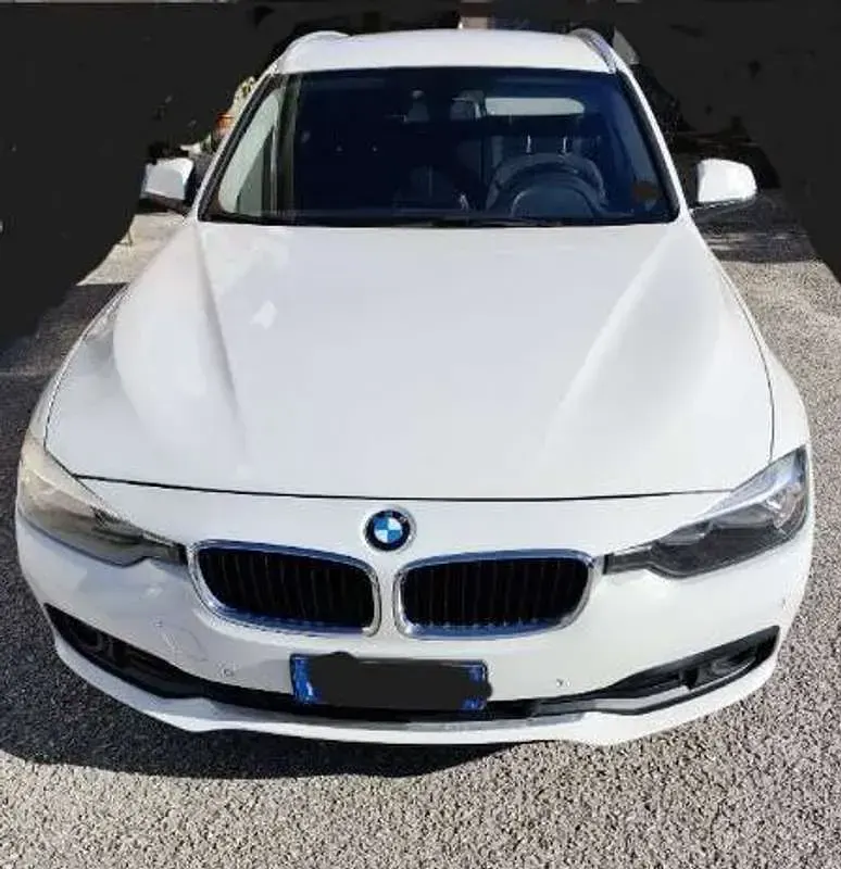 Usata BMW 318 150 CV (110 kW) 2016 Bianco Station wagon