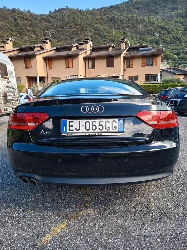Begagnad Audi A5 170 HK (125 kW) 2011 Svart Sportkupé