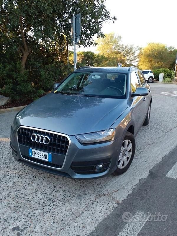 Begagnad Audi Q3 140 HK (102 kW) 2012 Grå SUV