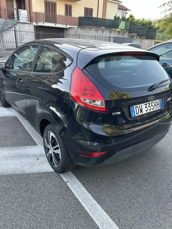 Usata Ford Fiesta 68 CV (50 kW) 2009 Berlina