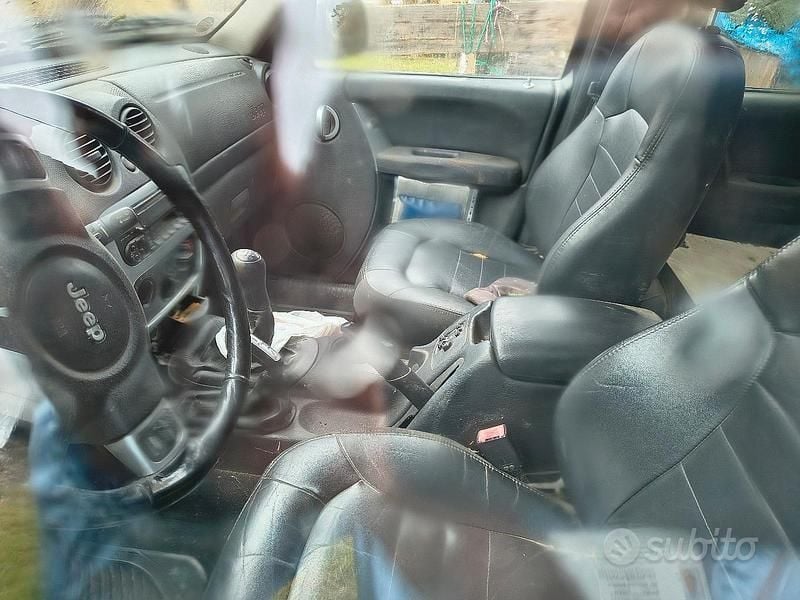 Usata 2001 Jeep Cherokee SUV | 1600 € (Ottimo prezzo) - Immagine 1/4