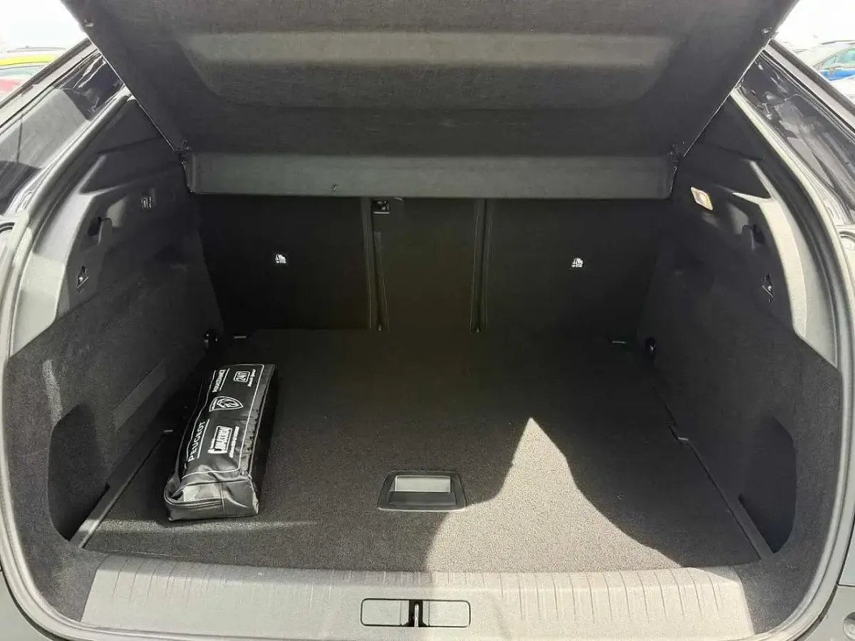 Nuova Peugeot 3008 Allure 195 CV (143 kW) 2025 Grigio SUV