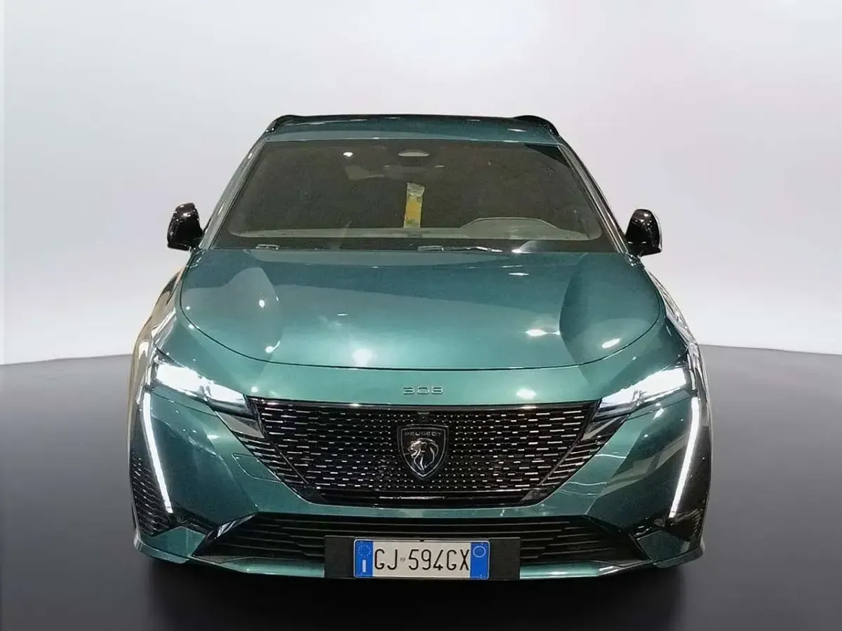 Usata Peugeot 308 SW GT 131 CV (96 kW) 2022 Verde Station wagon